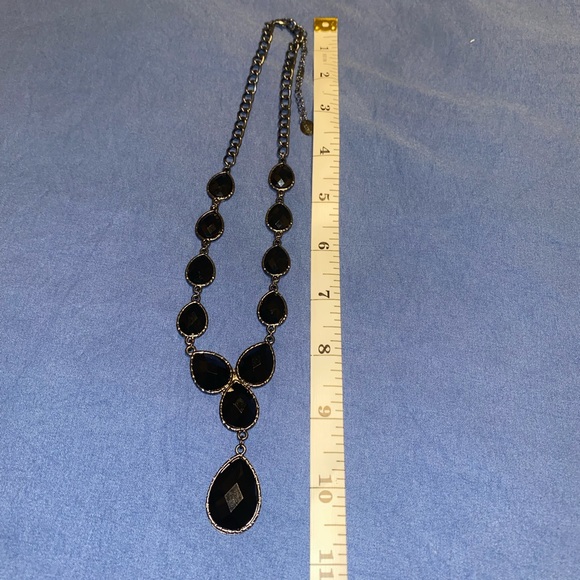 Black Teardrop Necklace. - Picture 2 of 2